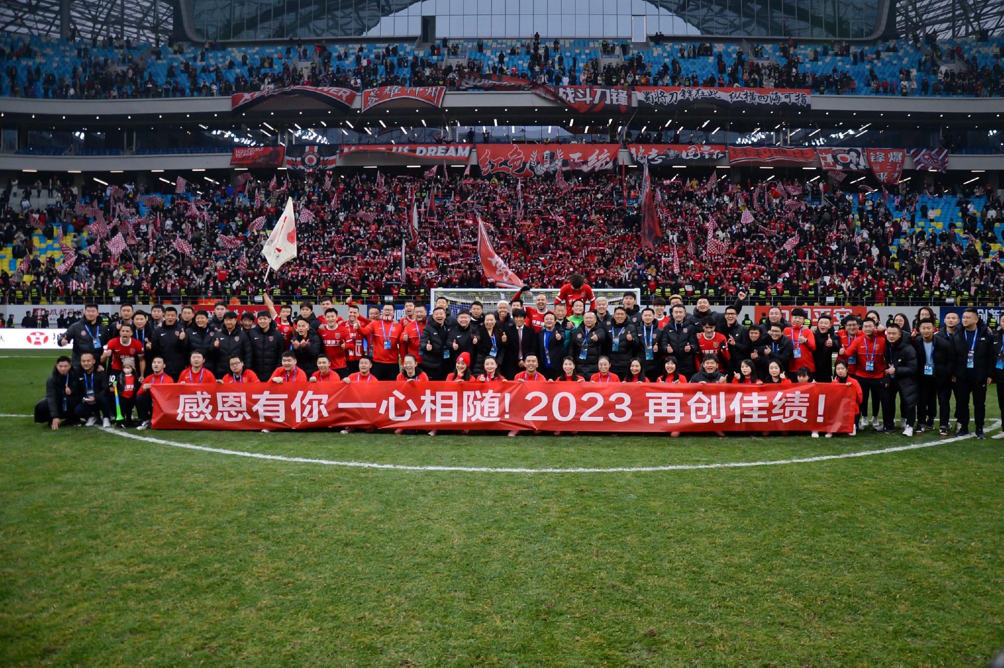 本月，利物浦有机会来实现这样的目标，无论两家俱乐部的境况如何，对阵曼联都将是一场极为重要的比赛，而对阵阿森纳将在下周末紧随其后。